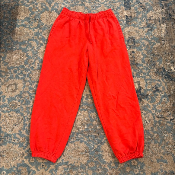 Athleta Red Forever Fleece High Rise Joggers Size Small - Picture 2 of 5